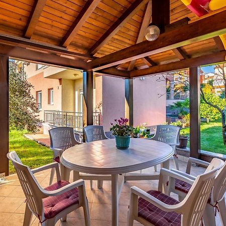 Istriensonne - Apartments Veruda Mit Grillterrasse بولا المظهر الخارجي الصورة